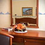Hotel Amalfi 3*