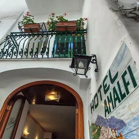 Szálloda Hotel Amalfi