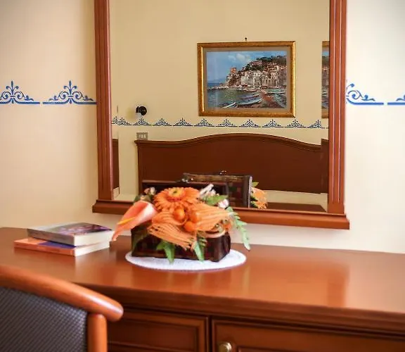 Hotel Amalfi 3*