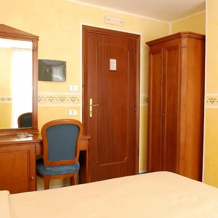 Hotel Amalfi Hotell