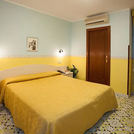 Hotell Hotel Amalfi