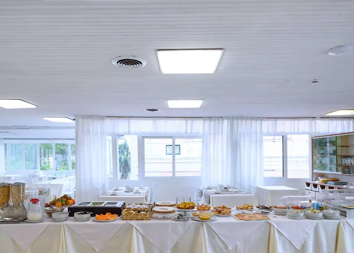 Hotel Amalfi Готель