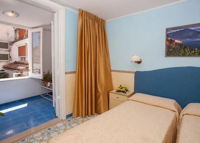 Hotel Amalfi Амальфі