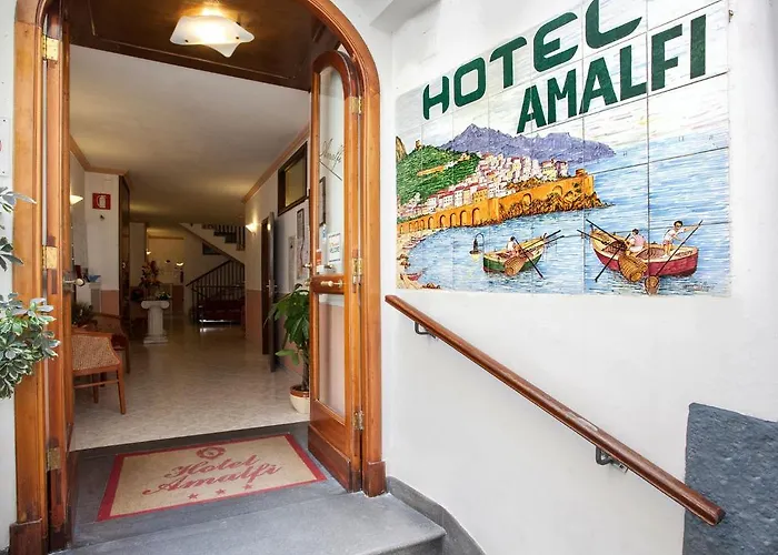 Hotel Amalfi 3*
