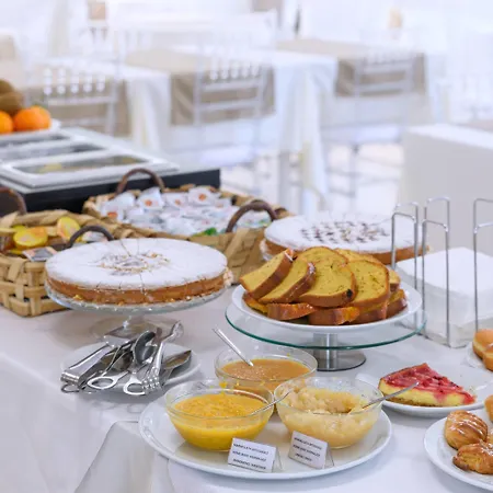 Отель Hotel Amalfi Амальфи