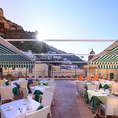 Hotel Amalfi Отель 3*