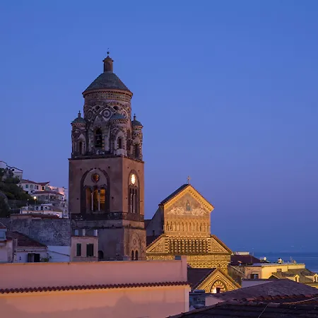 Hotel Amalfi Амальфи