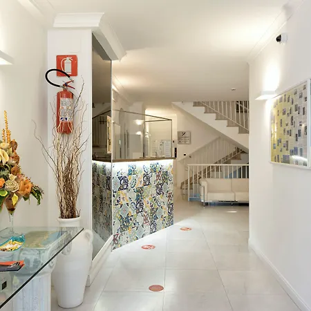 Отель Hotel Amalfi 3*