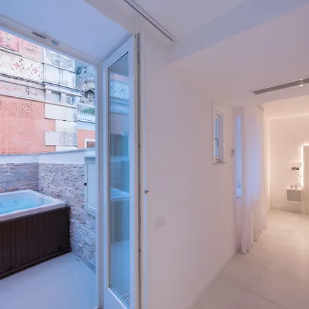 Отель Hotel Amalfi 3*