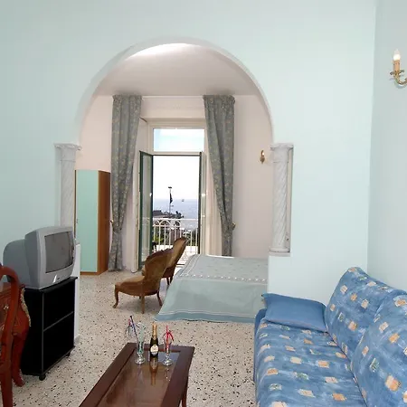 Отель Hotel Amalfi 3*