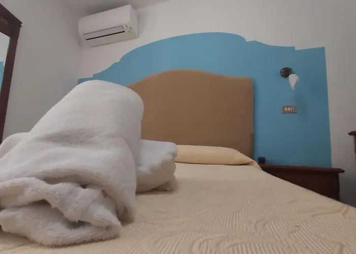 Hotel Amalfi Отель Амальфи