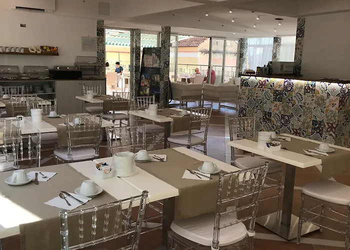 Hotel Amalfi Отель 3*