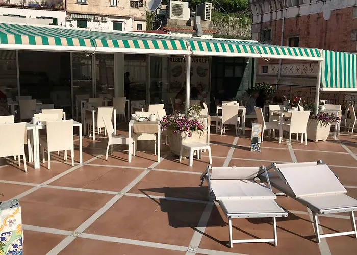 Hotel Amalfi Амальфи